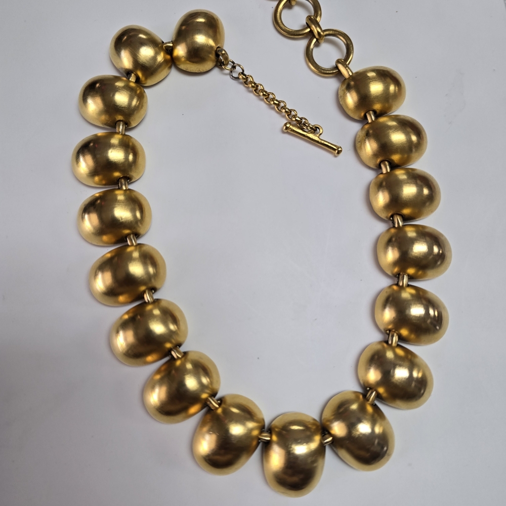 Lustrous Gold Bead Necklace
